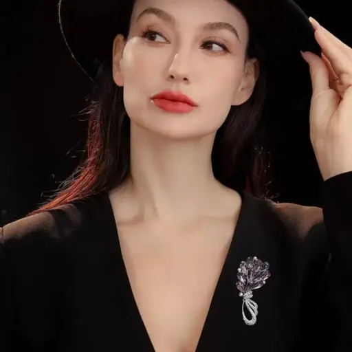 Broche Fantaisie Élégante – Luxe