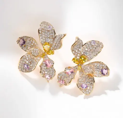 Boucles d’oreilles Trèfle Zircon Fantaisie – Élégance et Brillance